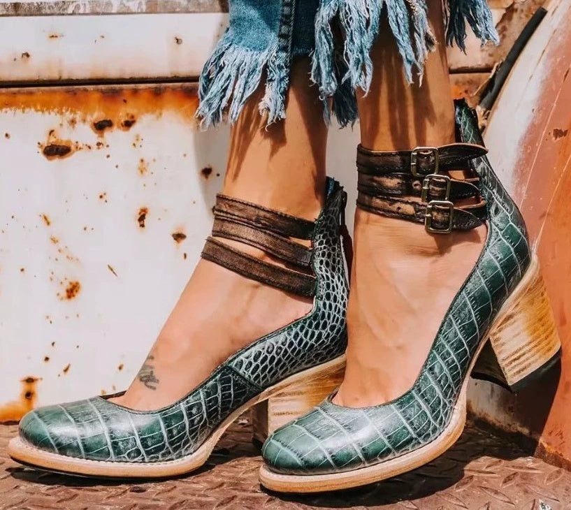 Escarpins femme à talons hauts, imprimé serpent et trois poches